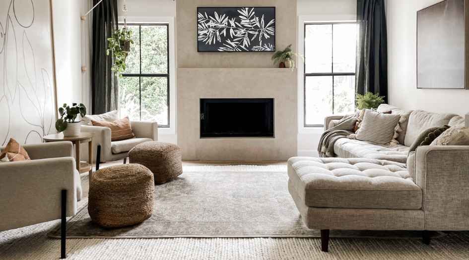 25-Downtown-Livingroom